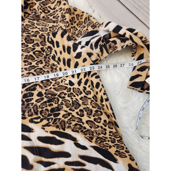 Kaktus Women's Brown Leopard Print Long Sleeve Front Button Blouse Top Size 2X - Picture 4 of 5